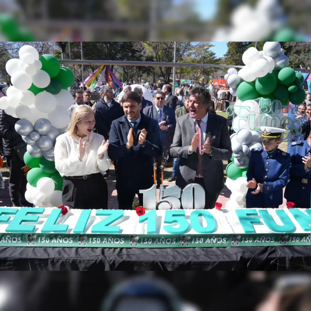 FUNES FESTEJO SUS 150 ANOS CON TORTA GIGANTE Y OBRAS INAUGURADAS