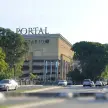 NIÑO ENCONTRADO ENCERRADO EN UN AUTO EN EL SHOPPING PORTAL ROSARIO