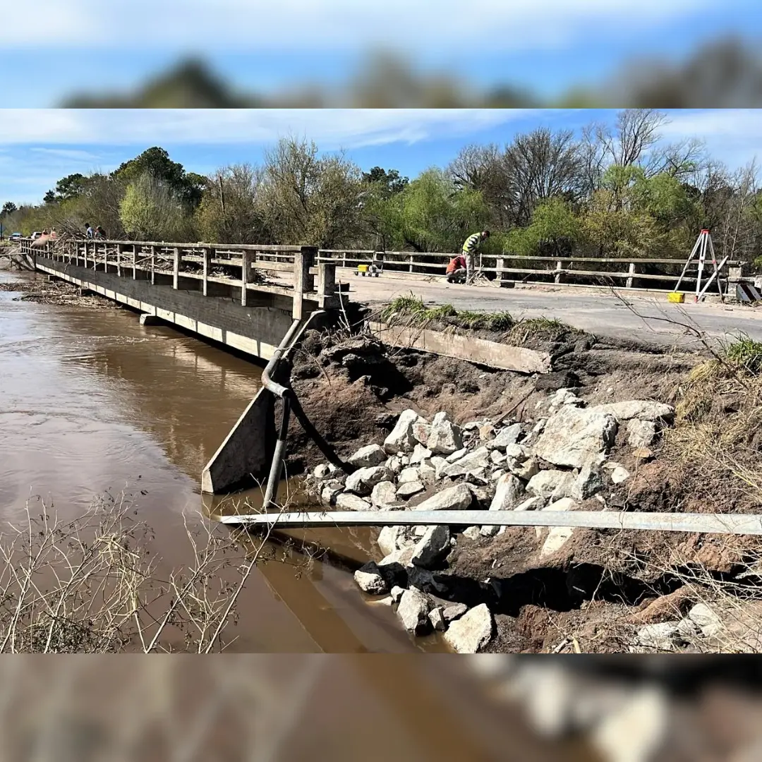 VIALIDAD NACIONAL REPARARA EL PUENTE DE LA EX RUTA 9 SOBRE EL RIO CARCARANA