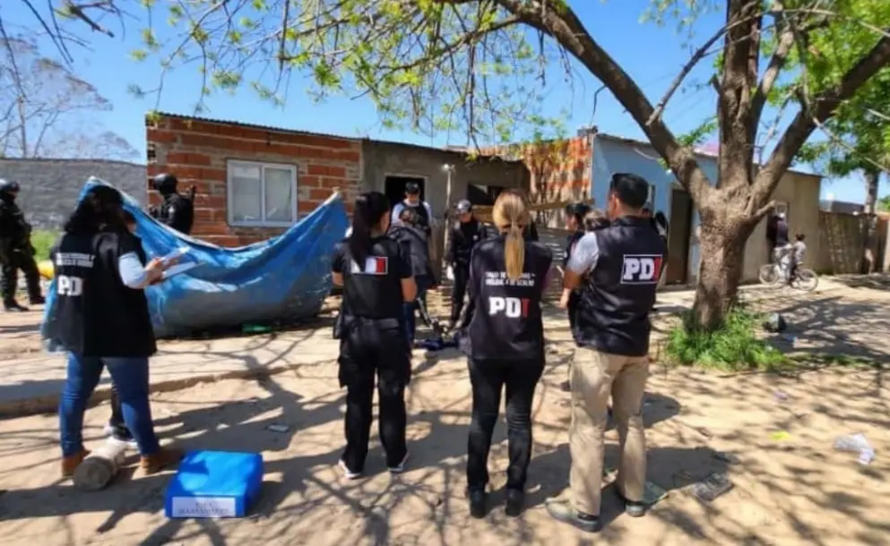 RESCATARON A UNA ADOLESCENTE Y SU BEBA TRAS CINCO AÑOS DE CAUTIVERIO