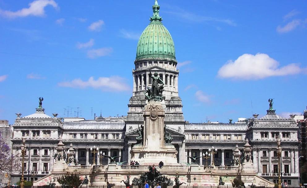 MILEI CONVOCÓ A SESIONES EXTRAORDINARIAS CON LA REFORMA LABORAL COMO EJE