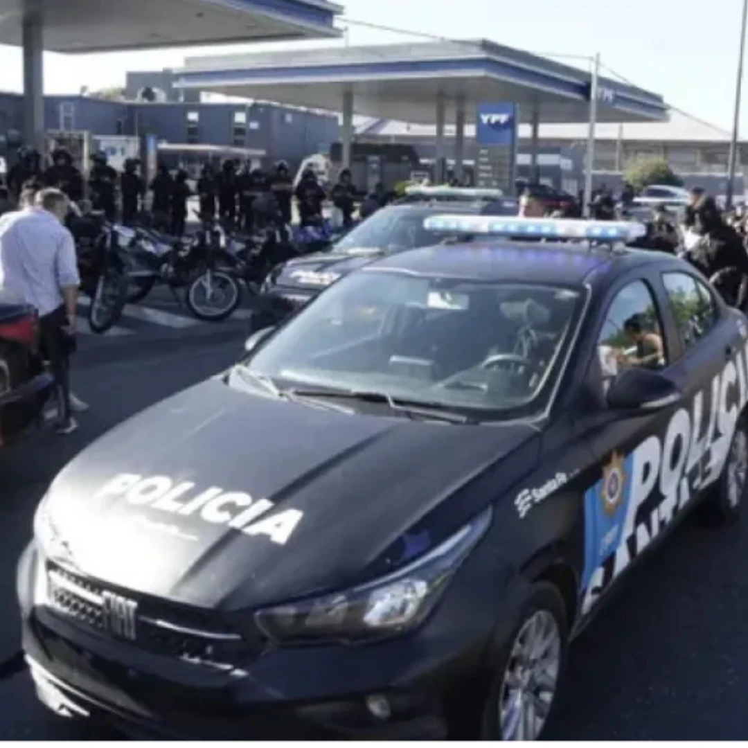 IMPUTARON A 11 POLICÍAS POR LA PROTESTA FRENTE A JEFATURA EN ROSARIO