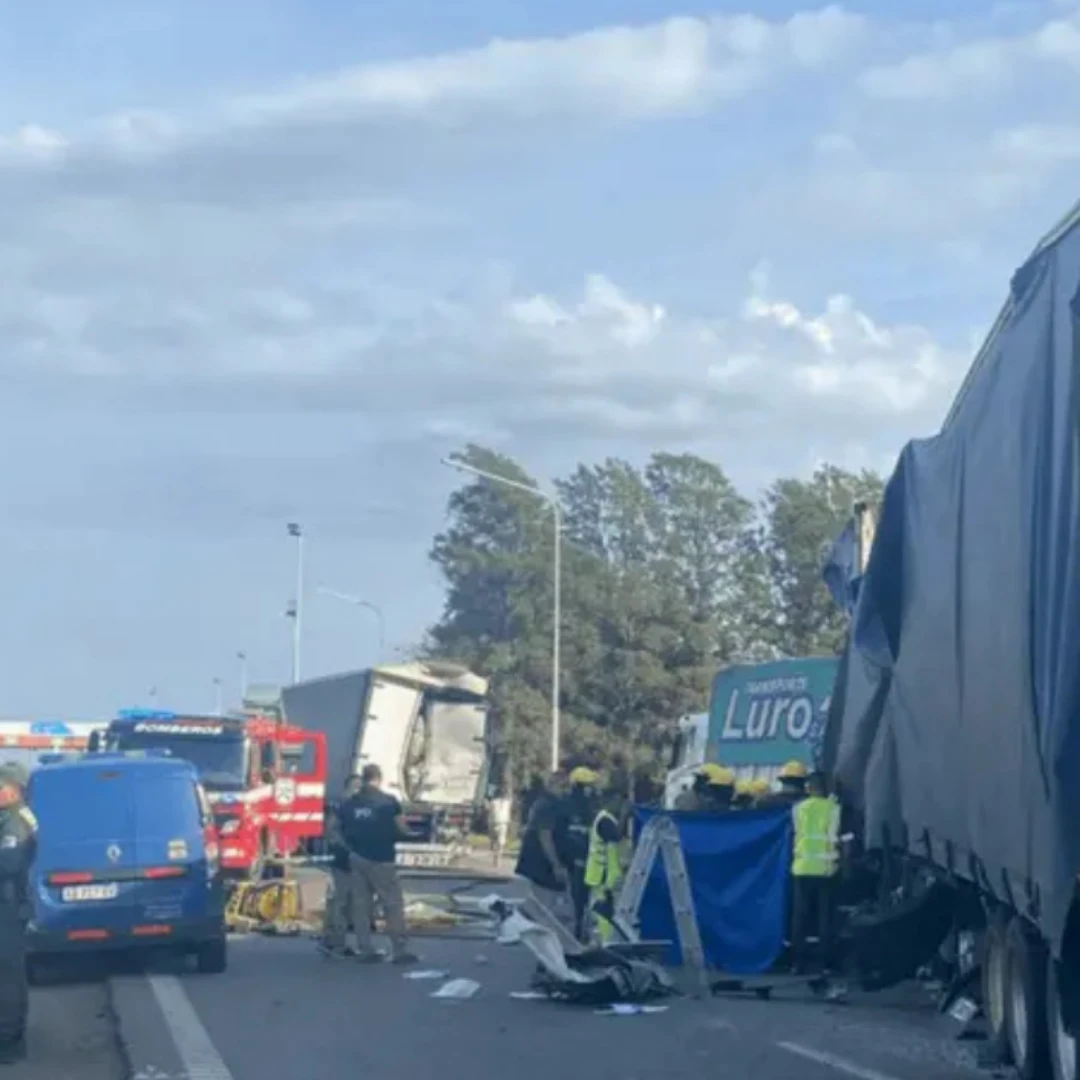 CHOQUE EN CADENA EN LA AUTOPISTA ROSARIO-BUENOS AIRES DEJÓ UN MUERTO