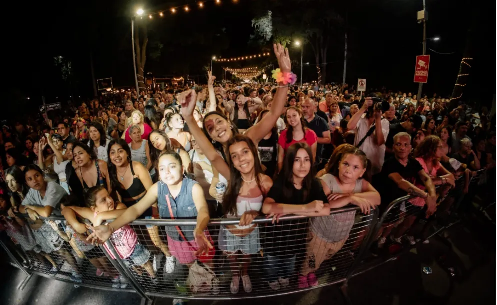 FUNES SE PREPARA PARA UN ALUVIÓN DE VISITANTES EN UN FIN DE SEMANA CLAVE