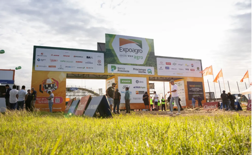 EXPOAGRO 2026: FIRMAN ACUERDOS PARA FINANCIAR INFRAESTRUCTURA PRODUCTIVAv
