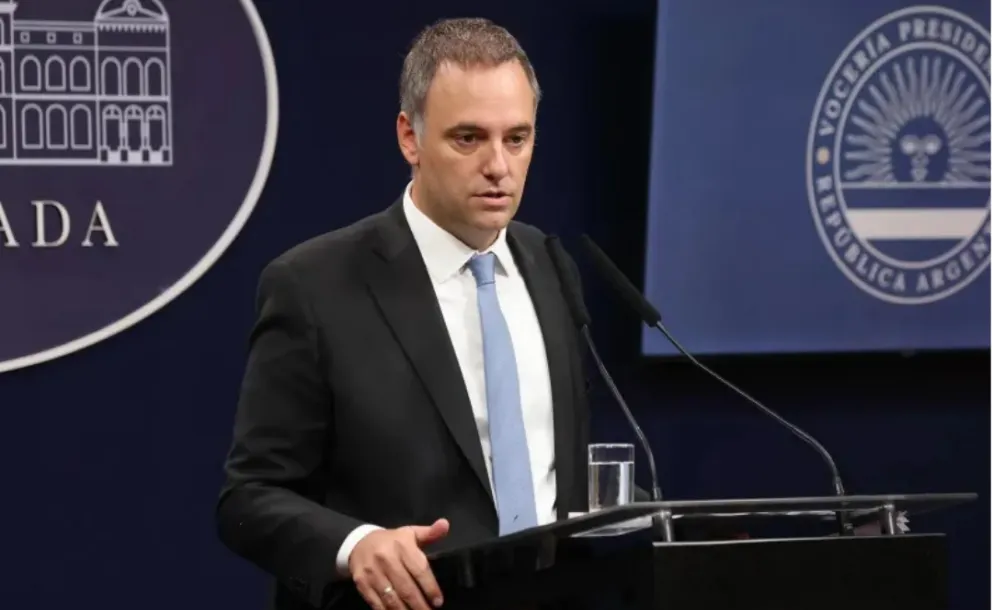 EL GOBIERNO PROHÍBE EL INGRESO A PERIODISTAS EN CASA ROSADA POR PRESUNTA DESINFORMACIÓN