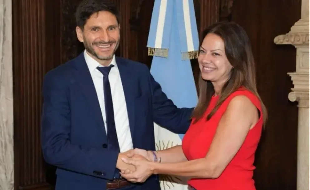 PULLARO FIRMÓ UN ACUERDO CLAVE CON NACIÓN POR FONDOS PREVISIONALES