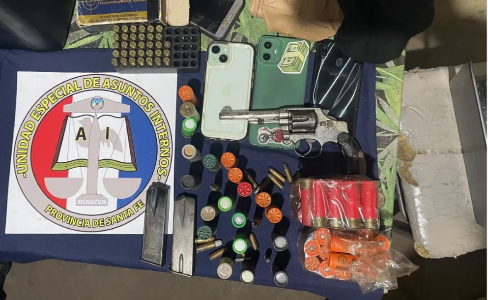 OPERATIVO ANTIDROGAS TERMINÓ CON UN COMISARIO DETENIDO Y 16 ALLANAMIENTOS