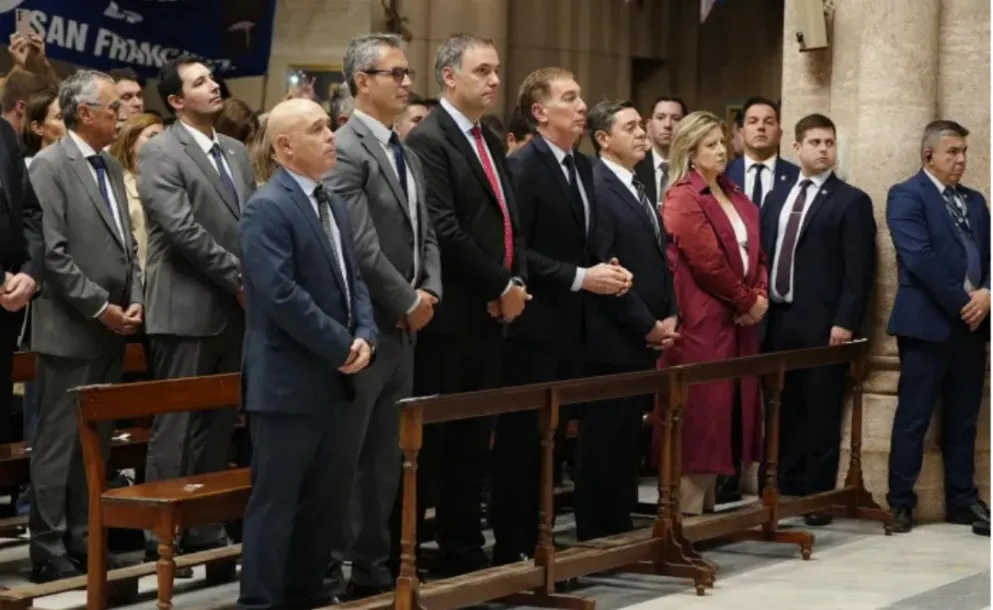 LUJÁN FUE ESCENARIO DE UN HOMENAJE AL PAPA FRANCISCO CON MENSAJES Y GESTOS POLÍTICOS