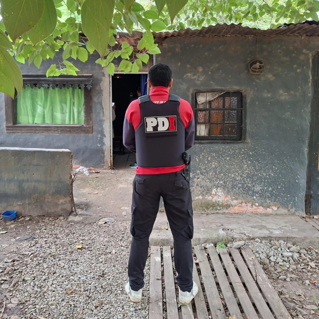 ALLANAMIENTOS EN SAN LORENZO Y BELTRÁN POR AMENAZAS A ESCUELAS