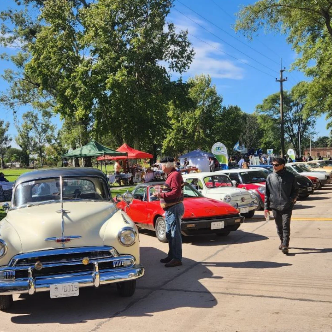 RALLY DE REGULARIDAD: PRECISIÓN Y VEHÍCULOS CLÁSICOS EN SAN JERÓNIMO