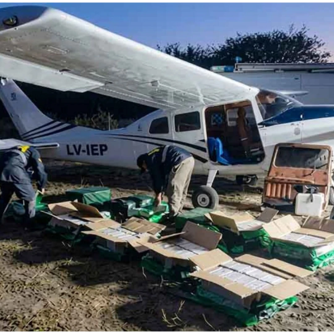 BUSCAN A DOS HERMANOS DE ROLDÁN POR LOS 321 KILOS DE COCAÍNA DEL AVIÓN NARCO