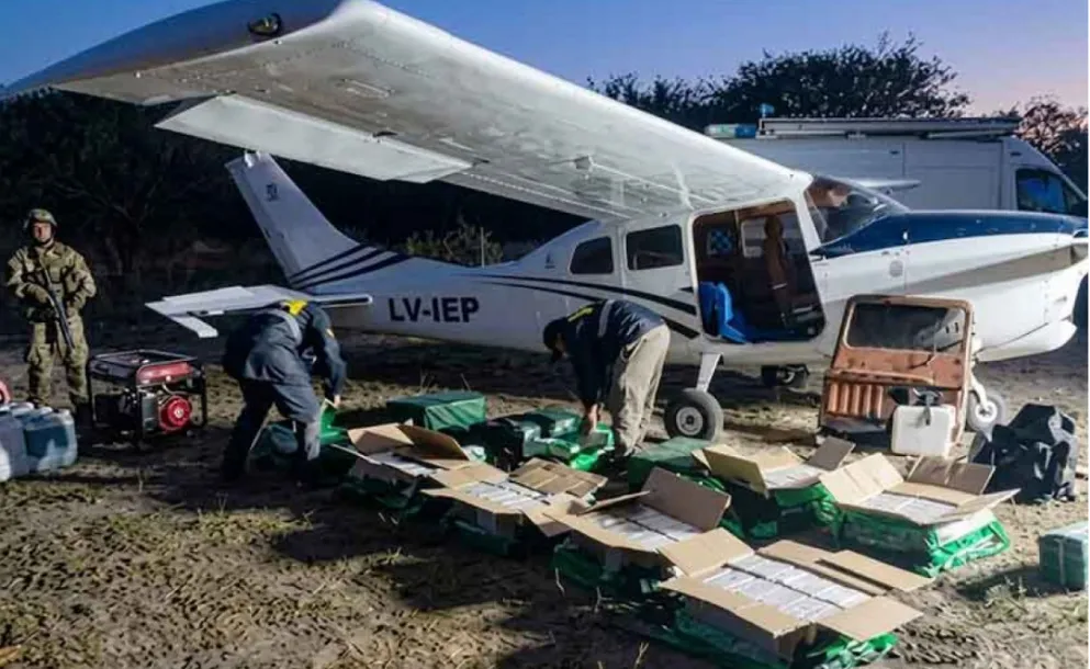 BUSCAN A DOS HERMANOS DE ROLDÁN POR LOS 321 KILOS DE COCAÍNA DEL AVIÓN NARCO