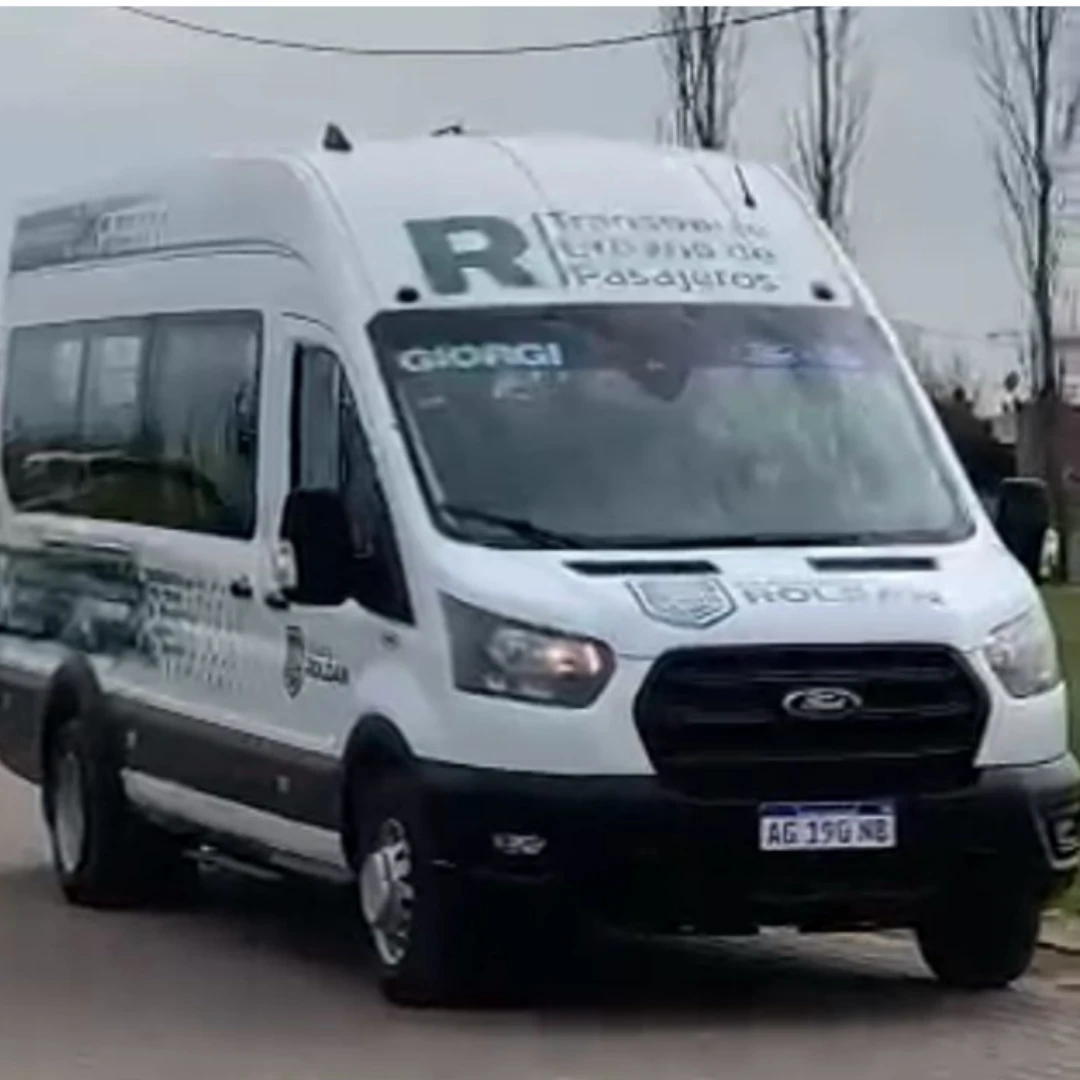 BUSCAN MEJORAR EL TRANSPORTE URBANO DE ROLDÁN CON DOS NUEVAS UNIDADES