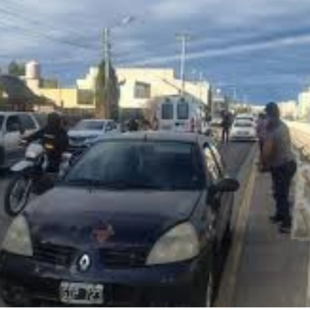 DRAMÁTICO ACCIDENTE EN CHUBUT: UNA MUJER FUE APLASTADA POR SU AUTO Y SOBREVIVIÓ