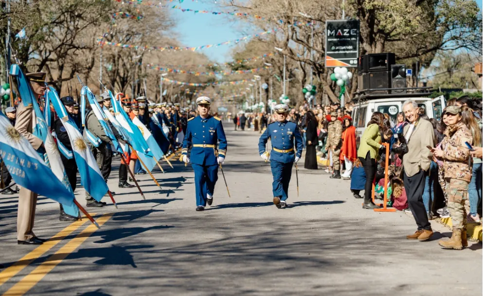 FUNES CELEBRARÁ EL 25 DE MAYO CON DESFILE, LOCRO Y ESPECTÁCULOS EN VIVO