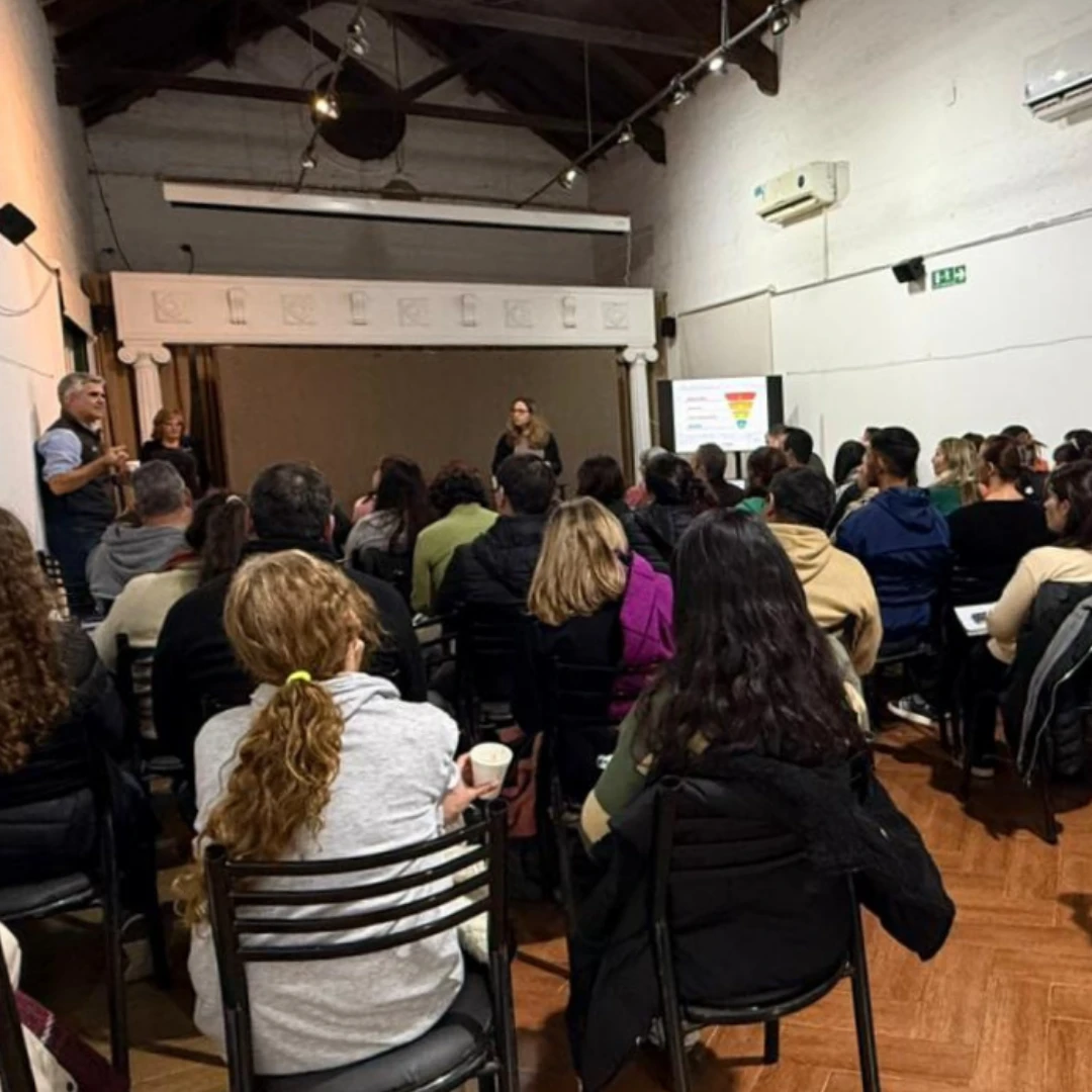 VENTAS, REDES E IA: LOS TEMAS QUE ABORDARÁ EL NUEVO CICLO PARA EMPRENDEDORES