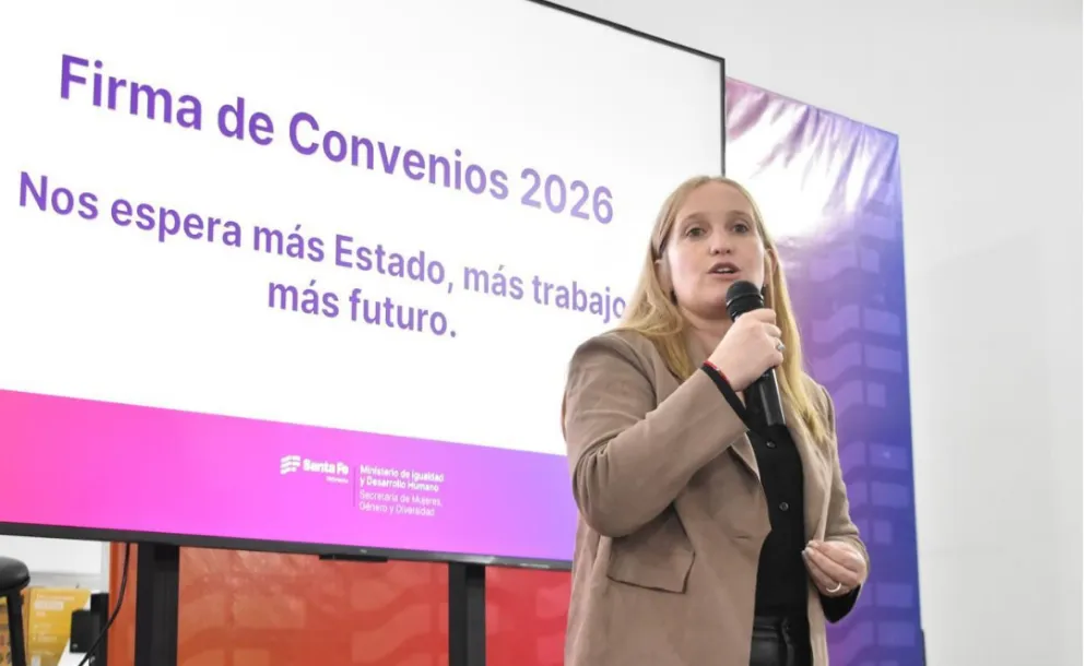 LA PROVINCIA FIRMÓ CONVENIOS CON 160 LOCALIDADES PARA FORTALECER ÁREAS DE GÉNERO