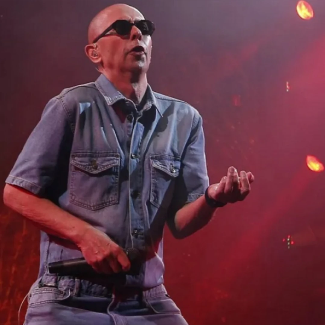 MURIÓ EL INDIO SOLARI Y EL ROCK ARGENTINO DESPIDE A UNA LEYENDA