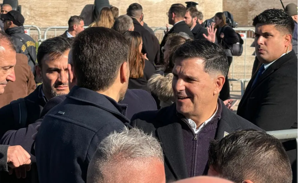 ROLDÁN PARTICIPÓ DEL ACTO OFICIAL MÁS IMPORTANTE DEL CALENDARIO PATRIO