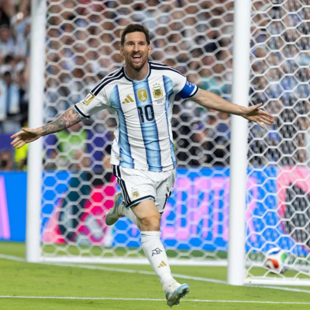 MESSI MARCÓ UN DOBLETE Y ARGENTINA CLASIFICÓ A DIECISEISAVOS DEL MUNDIAL 2026