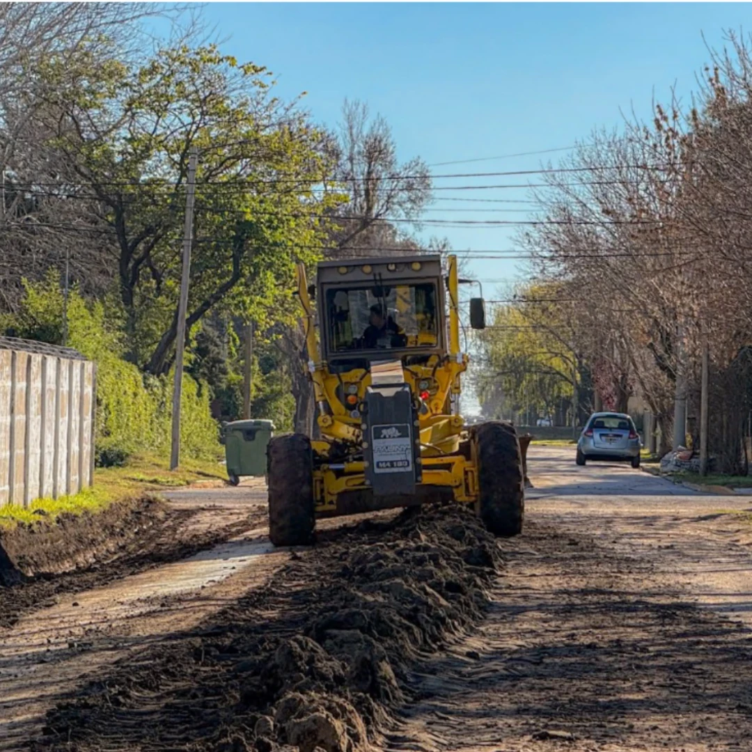 CON APOYO DE LA PROVINCIA, ROLDÁN INICIÓ LA PAVIMENTACIÓN DE CALLE SANTA ROSA