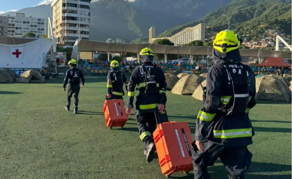 REGRESAN A SANTA FE LOS RESCATISTAS QUE PARTICARON DEL OPERATIVO EN VENEZUELA