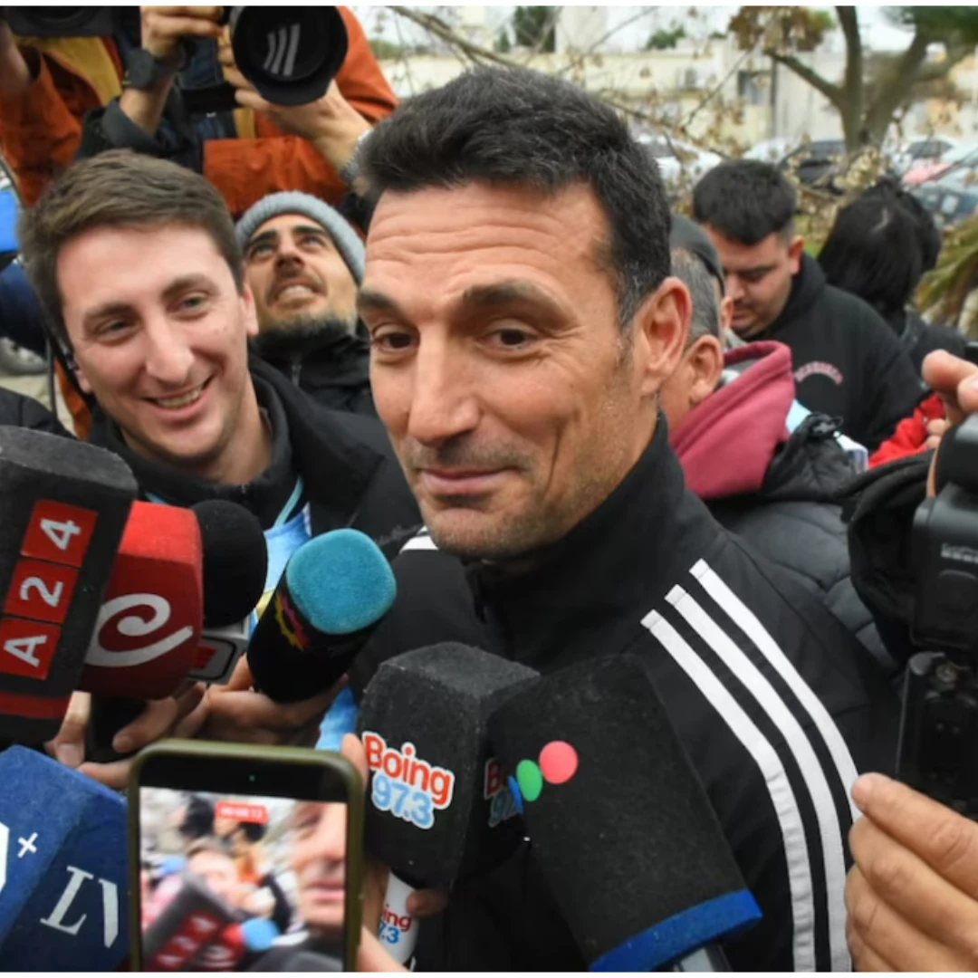 PUJATO RECIBIÓ A SCALONI COMO A UN CAMPEÓN Y EL DT SE QUEBRÓ DE EMOCIÓN