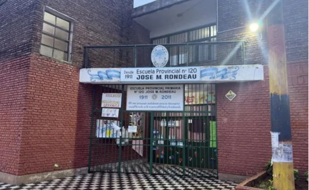 ROSARIO: INVESTIGAN CÓMO UN NENE DE 10 AÑOS LLEGÓ A LA ESCUELA CON UN REVÓLVER