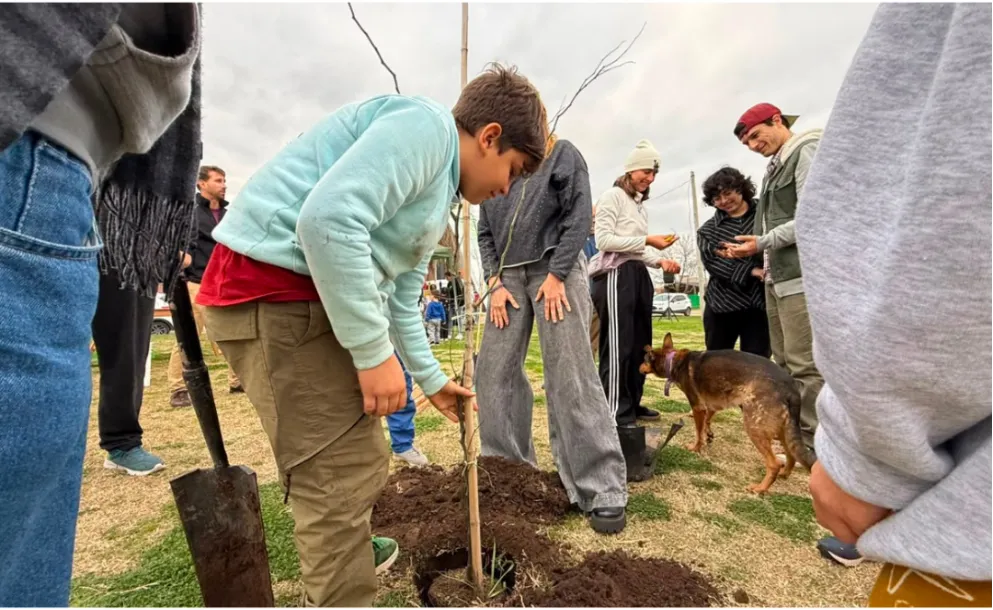 LA RECI CELEBRÓ SU EDICIÓN NÚMERO 36 CON RECICLAJE, ÁRBOLES Y KARAOKE EN ROLDÁN