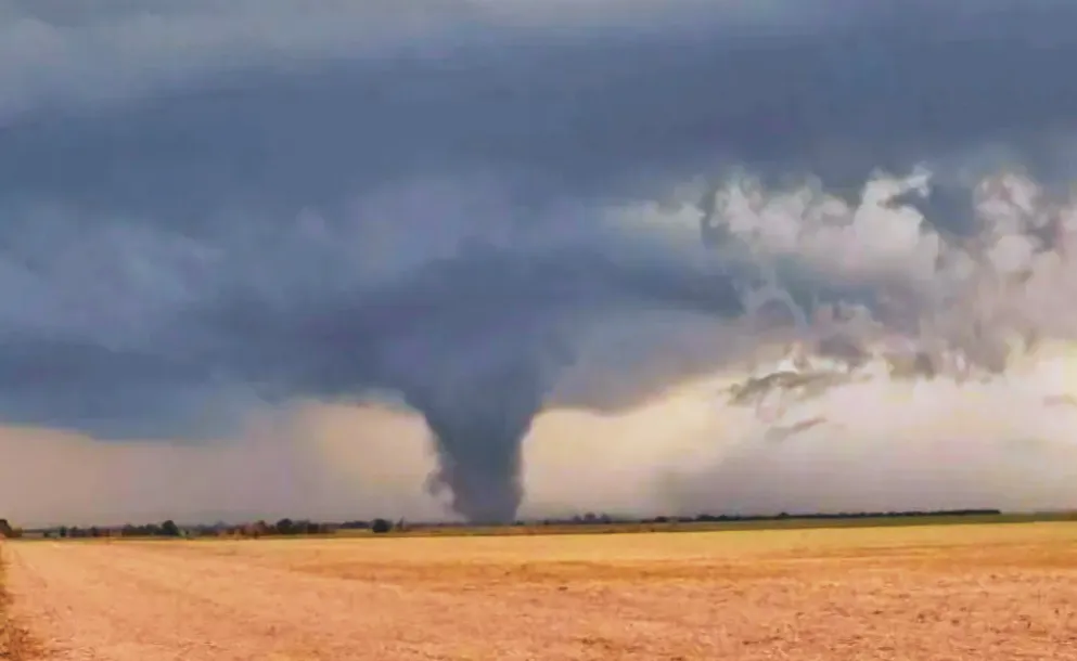 UN TORNADO PUSO EN ALERTA A SAN GENARO DURANTE EL FUERTE TEMPORAL