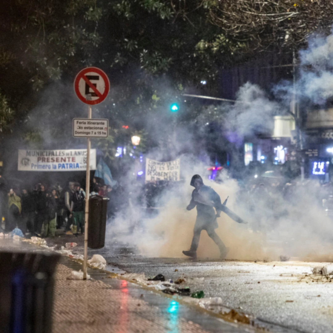 PIDEN IDENTIFICAR A LOS MANIFESTANTES INVOLUCRADOS EN LOS INCIDENTES DEL CONGRESO