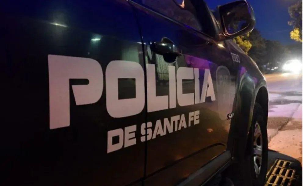 ESTABA MIRANDO INSTAGRAM: SU NOVIA SALIÓ DEL ROPERO Y LO ATACÓ CON UN CUCHILLAZOS