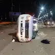FUNES: ROBARON UNA CAMIONETA, ESCAPARON POR RUTA 9 Y TODO TERMINÓ CON UN VUELCO