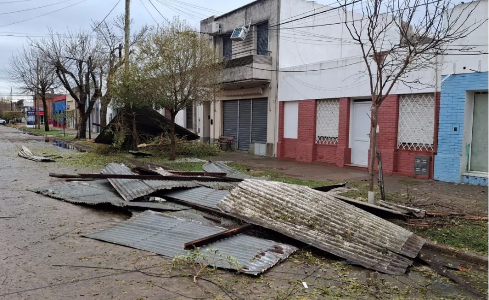 TEMPORAL EN LA REGIÓN: ASISTEN A LAS FAMILIAS AFECTADAS EN LAS ROSAS Y SAN GENARO