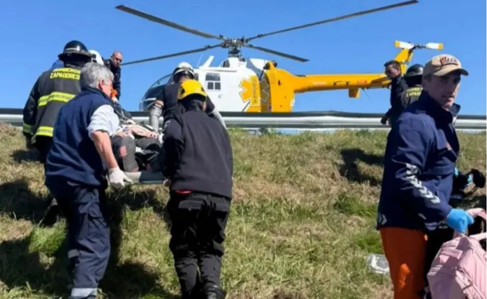 CHOQUE EN LA AUTOPISTA A CÓRDOBA: UNA MUJER EMBARAZADA FUE TRASLADADA EN HELICÓPTERO