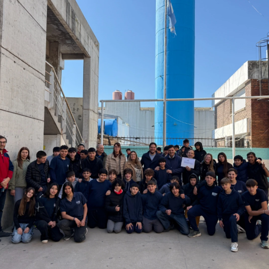 DOS ESCUELAS DE LA CIUDAD RECIBIERON MÁS DE $45 MILLONES PARA EQUIPAMIENTO Y OBRAS