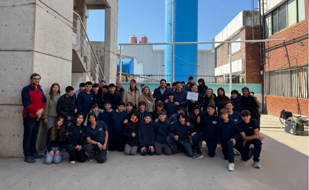 DOS ESCUELAS DE LA CIUDAD RECIBIERON MÁS DE $45 MILLONES PARA EQUIPAMIENTO Y OBRAS