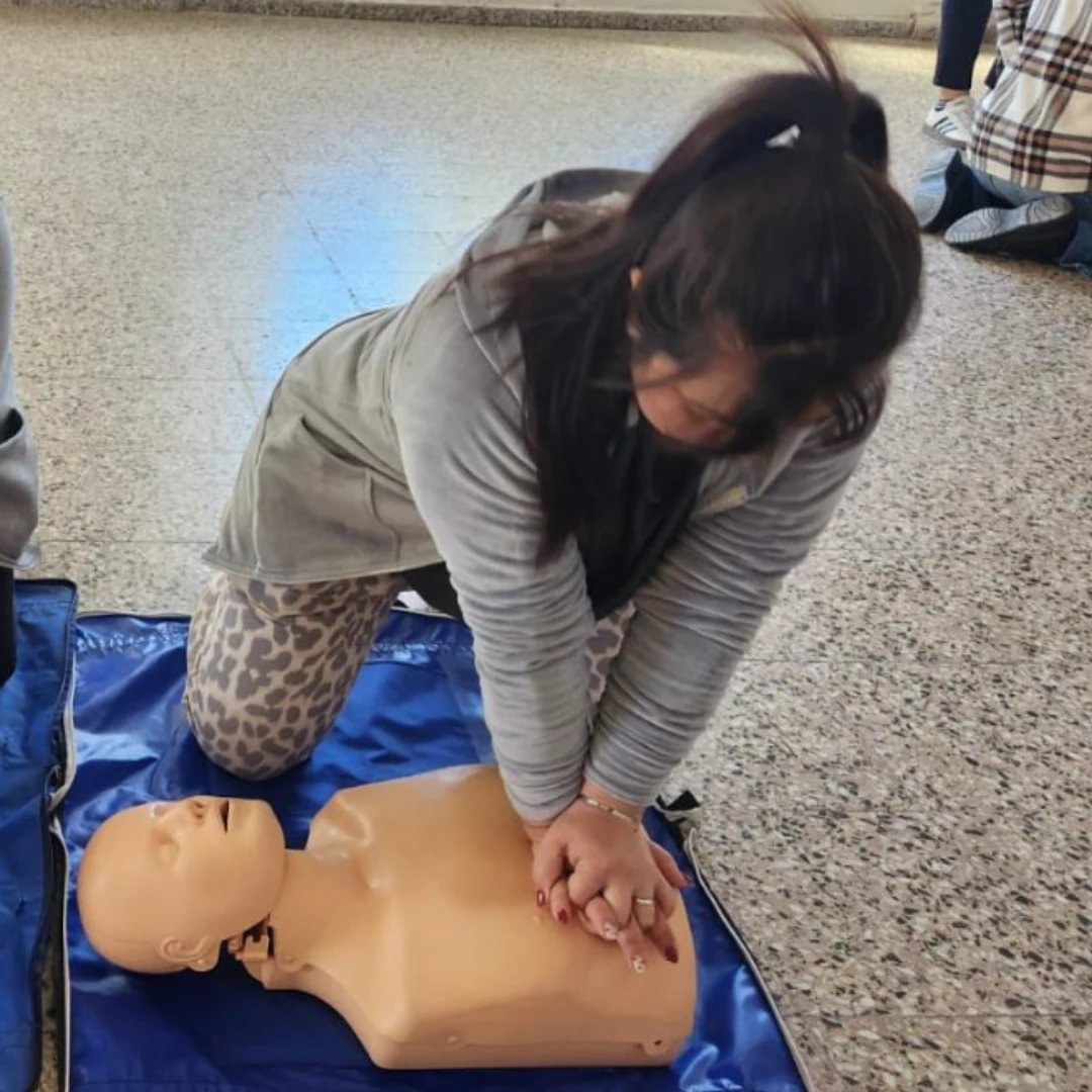 RCP Y USO DE DEA: SAN JERÓNIMO PREPARA A SUS INSTITUCIONES PARA ACTUAR ANTE EMERGENCIAS