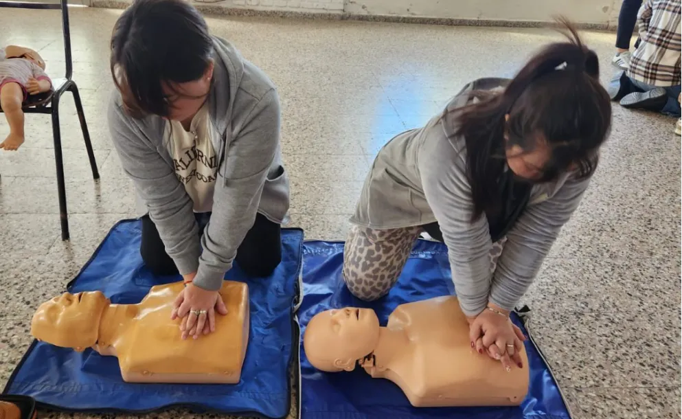 RCP Y USO DE DEA: SAN JERÓNIMO PREPARA A SUS INSTITUCIONES PARA ACTUAR ANTE EMERGENCIAS