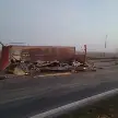 DOS CAMIONES CHOCARON DE FRENTE EN LA RUTA NACIONAL 33 EN MEDIO DE UNA DENSA NIEBLA