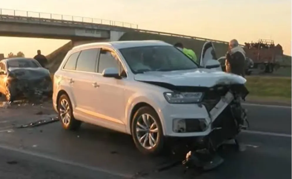 ARROJARON UN NEUMÁTICO A LA AUTOPISTA ROSARIO-CÓRDOBA Y PROVOCARON UN CHOQUE EN CADENA