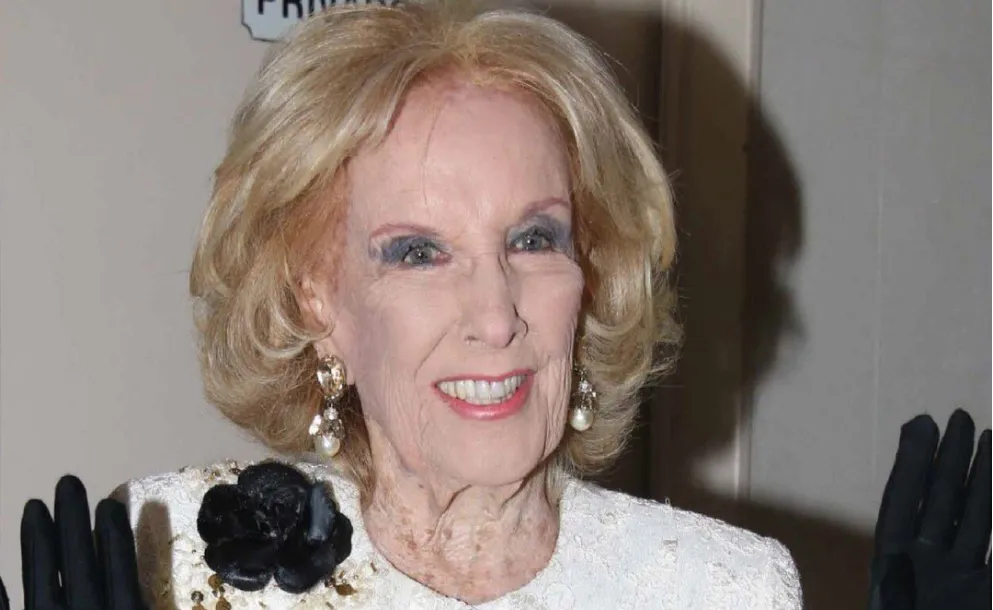 MIRTHA LEGRAND FUE INTERNADA NUEVAMENTE A CINCO DÍAS DE RECIBIR EL ALTA