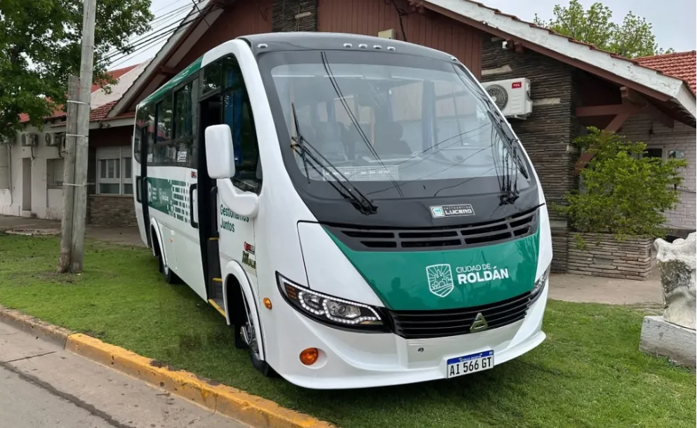 ROLDÁN PRESENTÓ DOS NUEVAS UNIDADES PARA FORTALECER LA CONECTIVIDAD ENTRE LOS BARRIOS