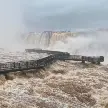 LA CRECIDA DEL RÍO OBLIGÓ A RESTRINGIR EL ACCESO AL PARQUE NACIONAL IGUAZÚ