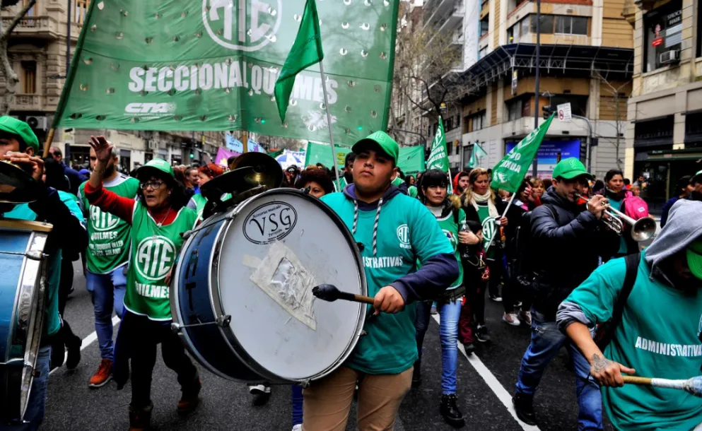 ATE CONVOCA A UN PARO NACIONAL DE 24 HS PARA ESTE JUEVES EN RECLAMO CONTRA EL DECRETO 70/23