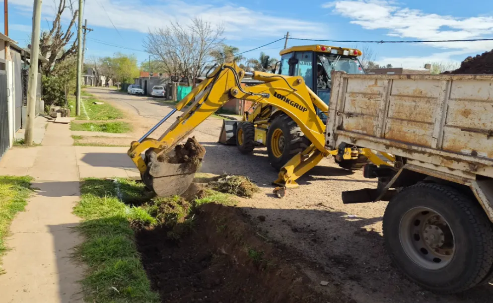 EL MUNICIPIO EXPUSO LA ACUMULACIÓN DE BASURA EN DESAGÜES RECIÉN LIMPIADOS