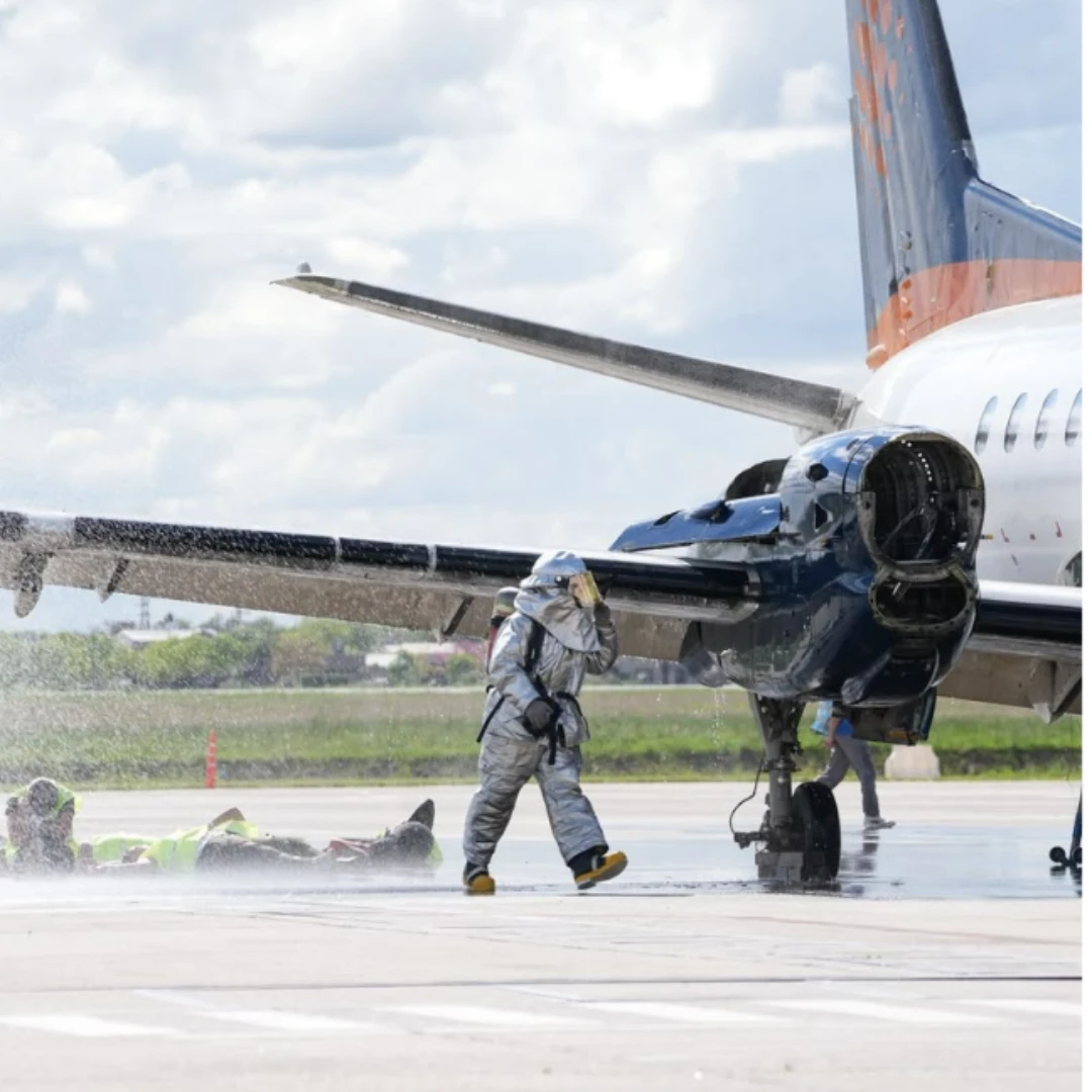 FUEGO, EVACUACIÓN Y AVIONES EN PISTA: EL MASIVO SIMULACRO QUE PUSO A PRUEBA AL AEROPUERTO ROSARINO