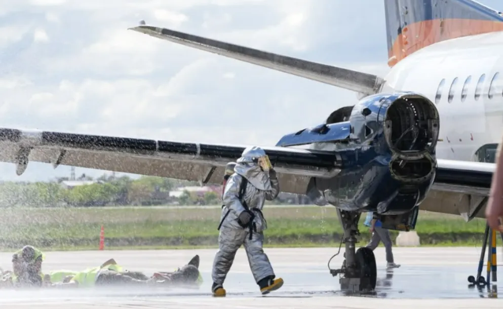 FUEGO, EVACUACIÓN Y AVIONES EN PISTA: EL MASIVO SIMULACRO QUE PUSO A PRUEBA AL AEROPUERTO ROSARINO
