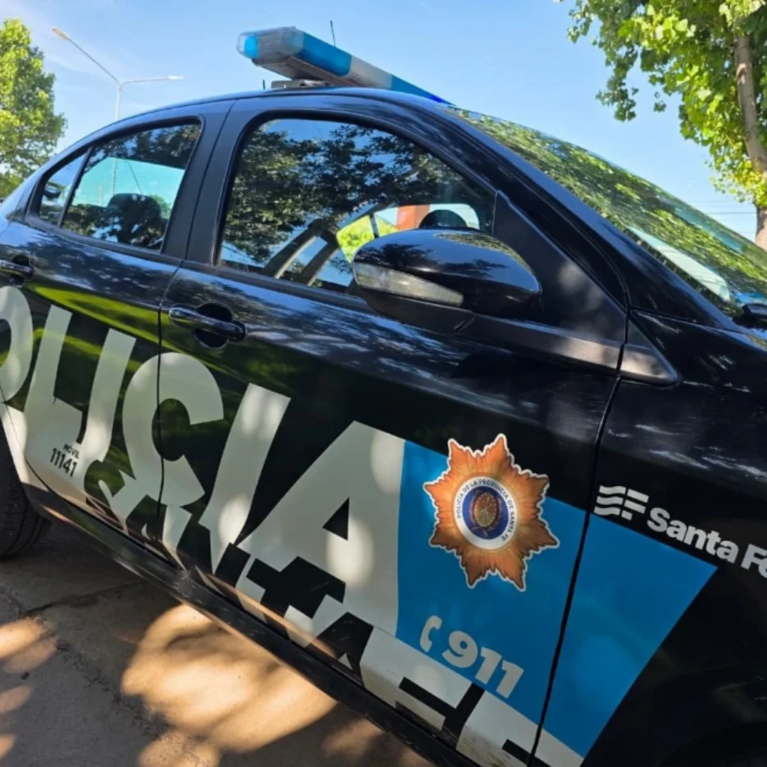 RECUPERARON UNA MOTO ROBADA EN SAN JERÓNIMO TRAS UNA PERSECUCIÓN Y CAÍDA EN LAS VÍAS DE BELTRÁN